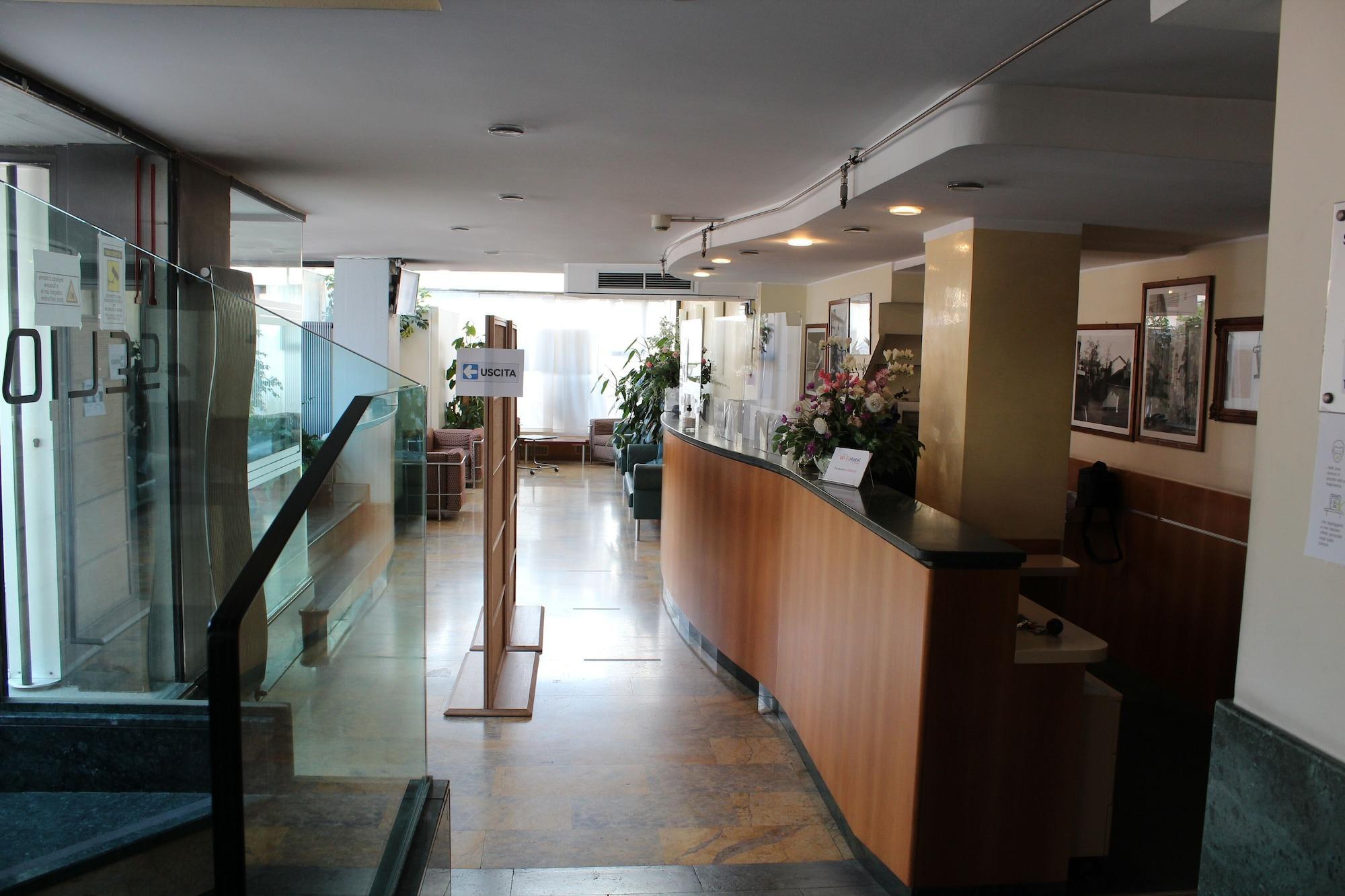 Hotel Selide Десио Екстериор снимка