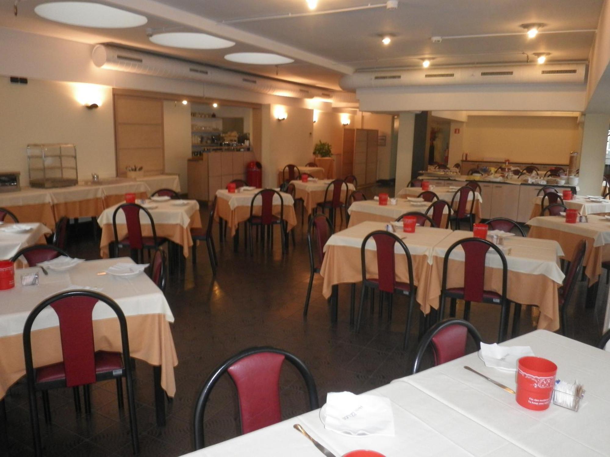 Hotel Selide Десио Екстериор снимка