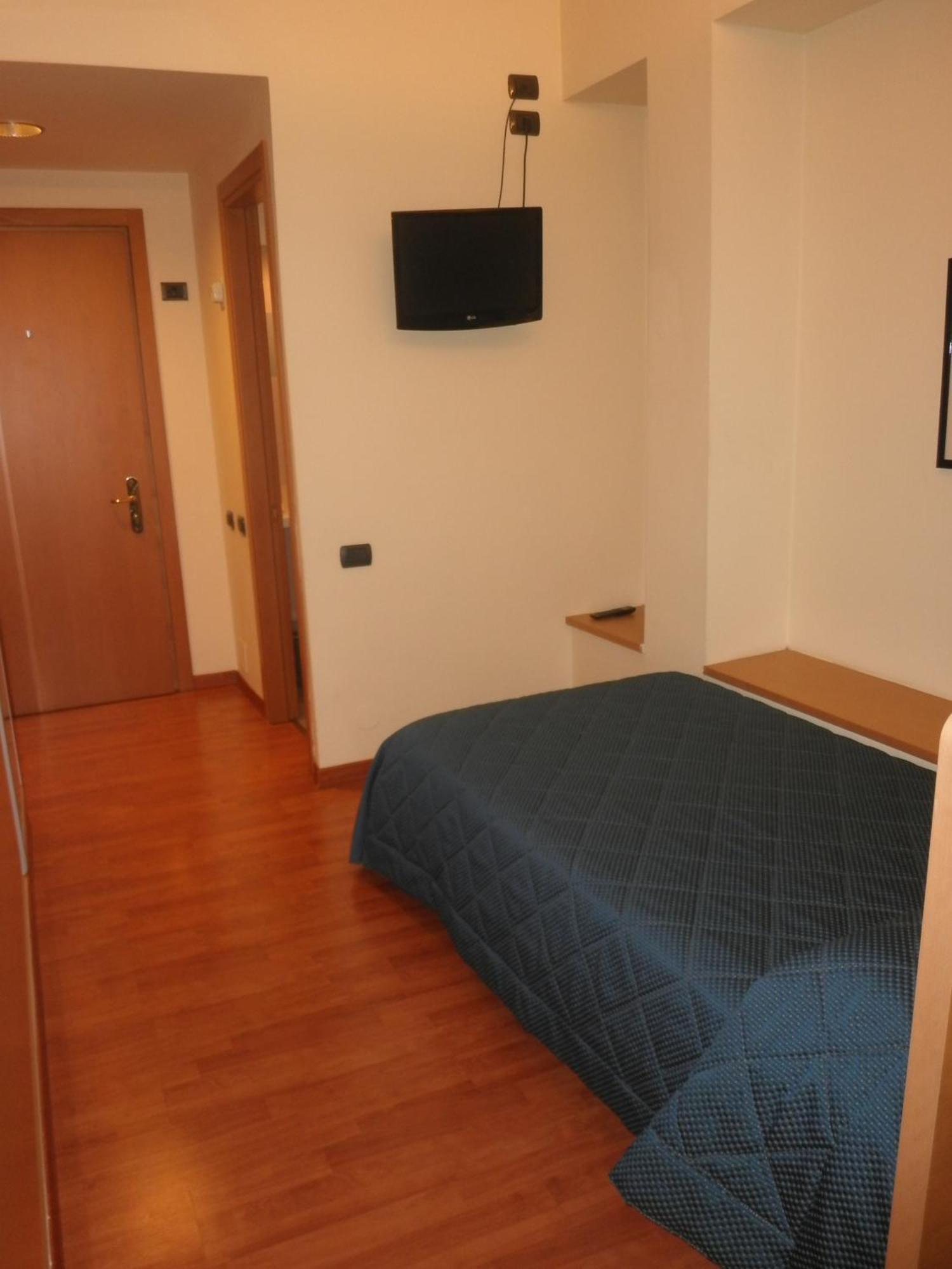 Hotel Selide Десио Екстериор снимка