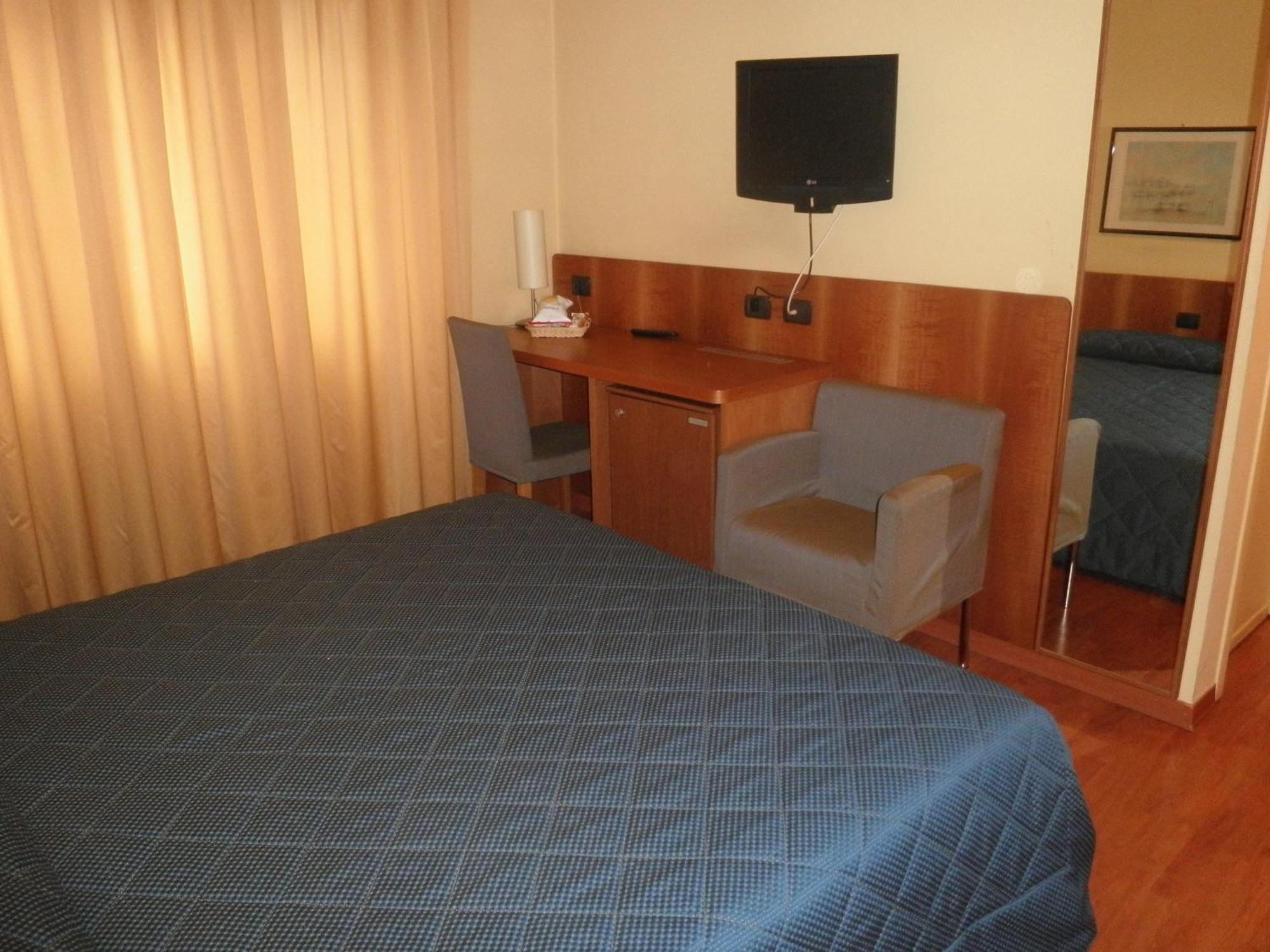 Hotel Selide Десио Екстериор снимка