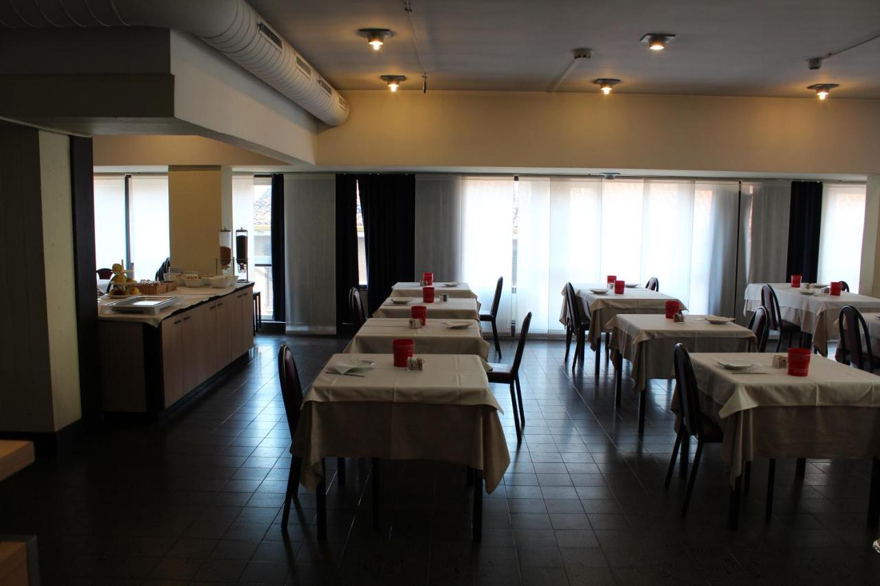 Hotel Selide Десио Екстериор снимка