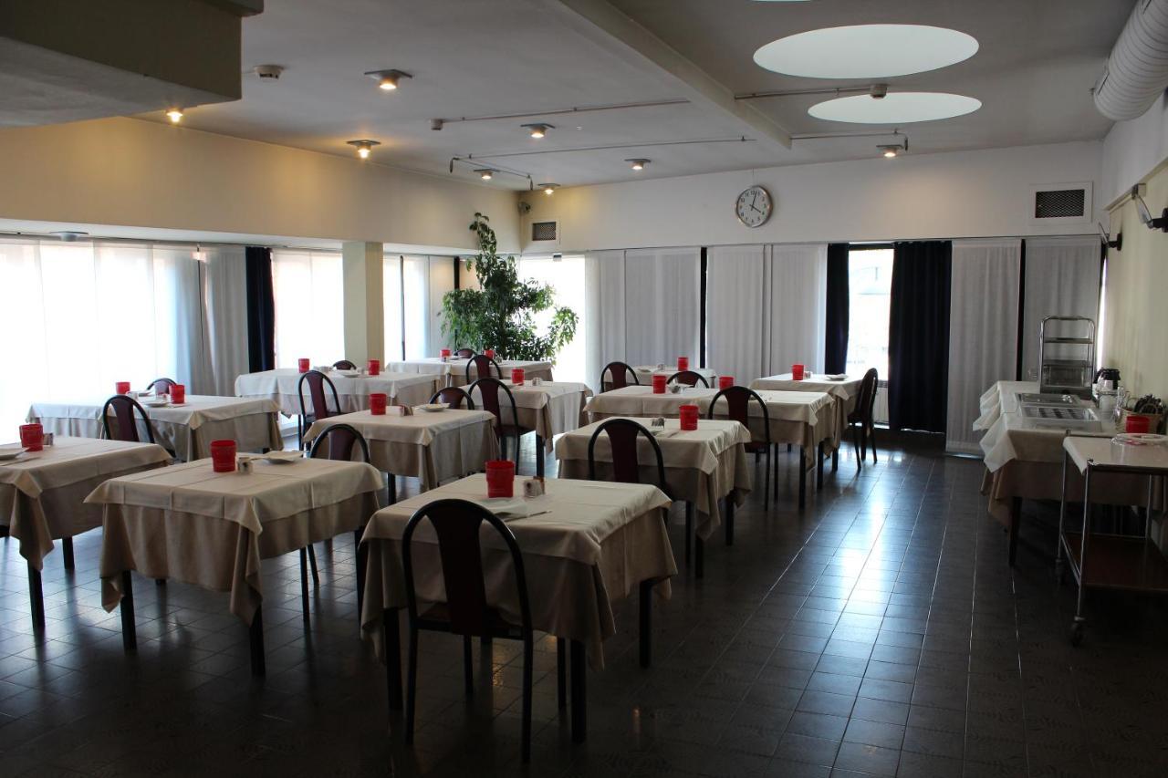 Hotel Selide Десио Екстериор снимка